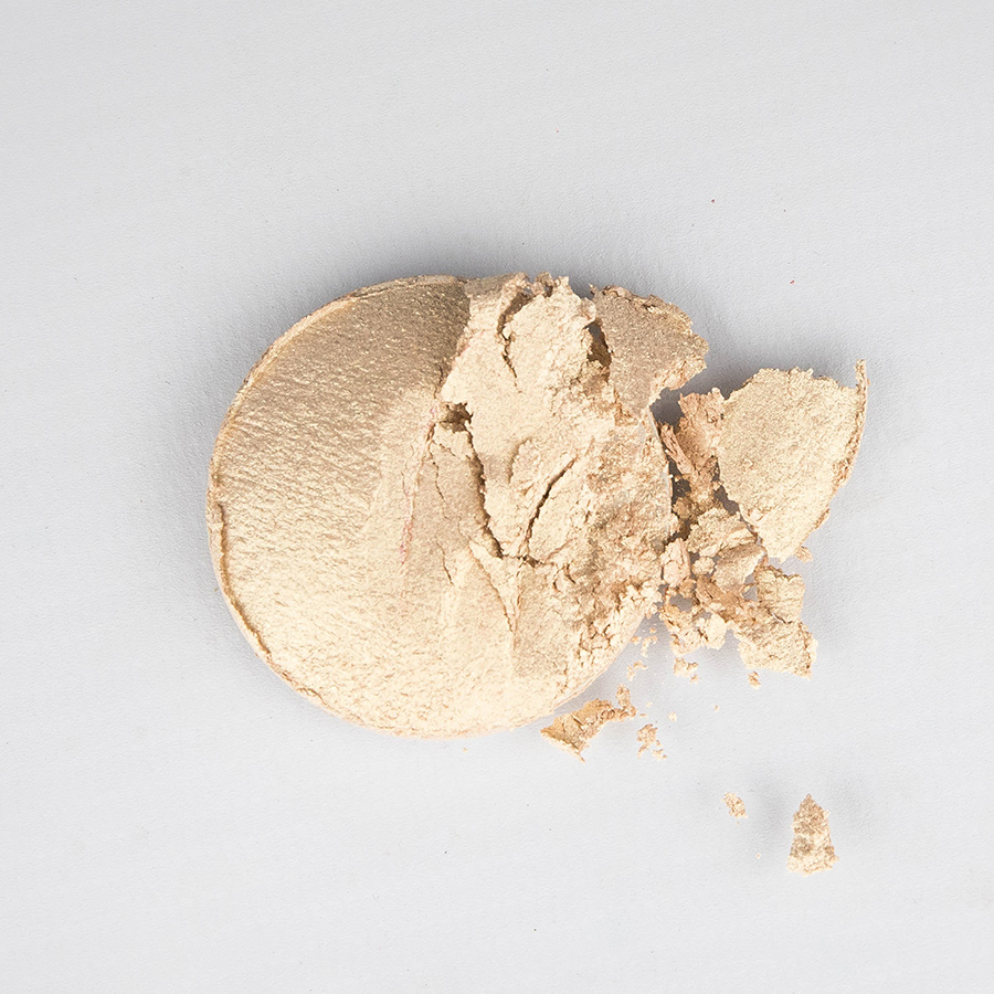 Sunkissed Baked Highlighter crushed